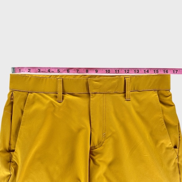 Fabletics Mens Small The Only Short Combat Gold 7.5” Inseam Performance Shorts - Picture 9 of 14
